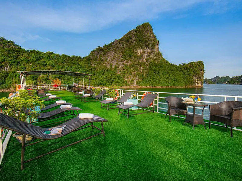 FANTASEA CRUISES - HALONG BAY 2 DAYS 1 NIGHT ON BOAT