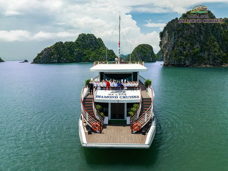 HA BINH CRUISE - HA LONG BAY MORNING 6 HOURS 