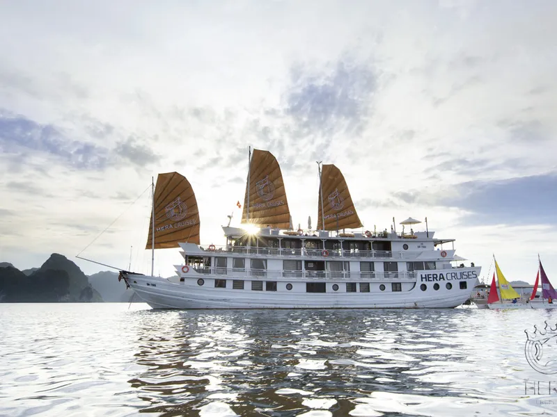 Hera Cruise - 5 Star  Grand Luxury Cruise Halong 3 days 2 nights