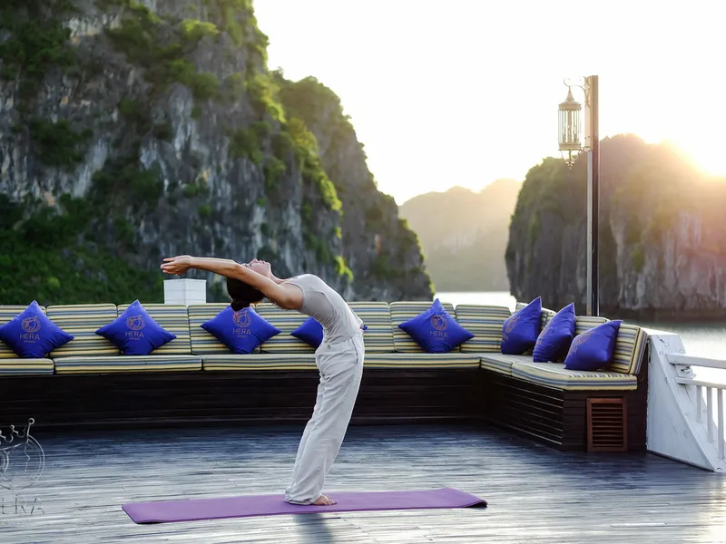 Hera Cruise - 5 Star  Grand Luxury Cruise Halong 3 days 2 nights