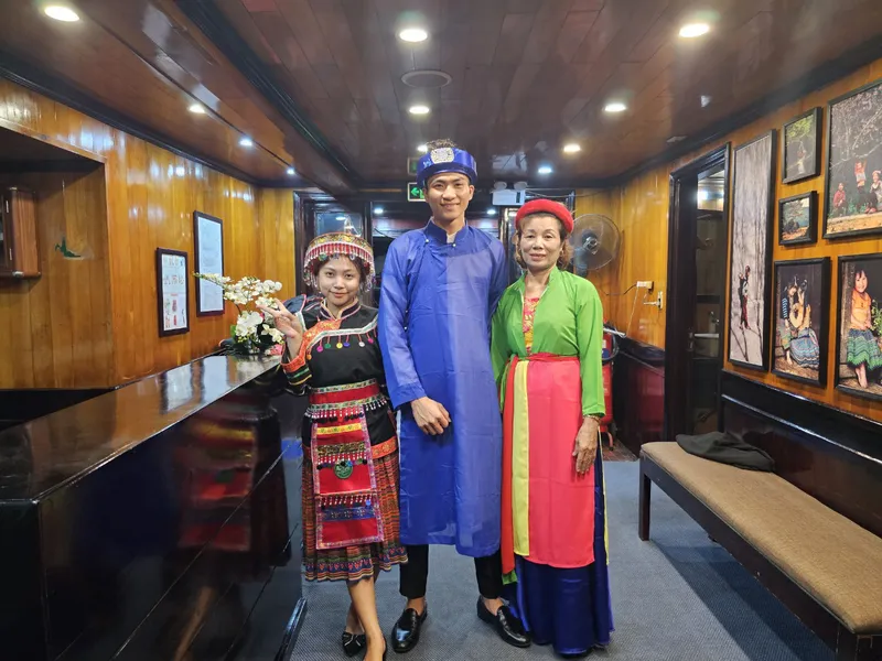 Hera Cruise - 5 Star  Grand Luxury Cruise Halong 3 days 2 nights