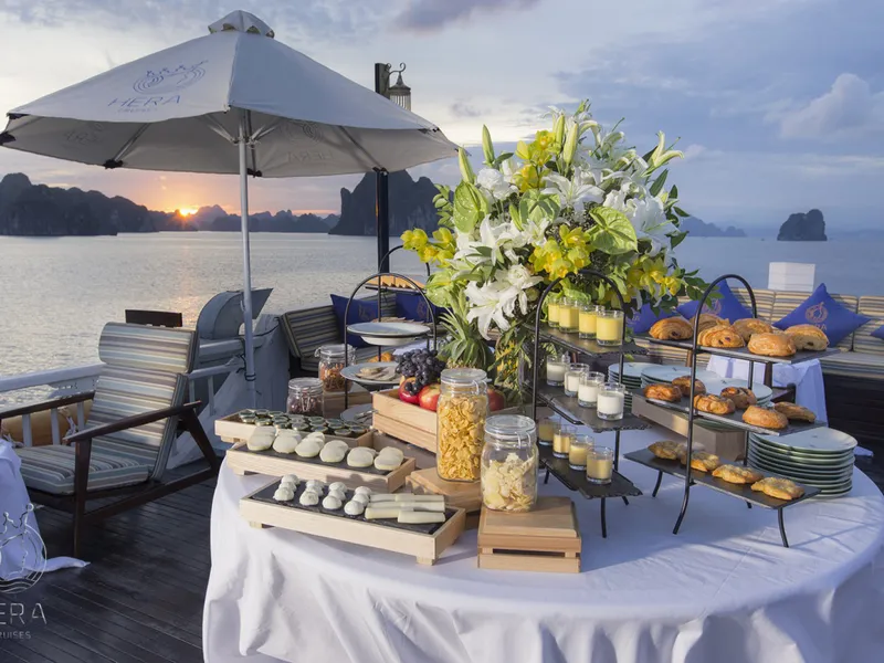 Hera Cruise - 5 Star  Grand Luxury Cruise Halong 3 days 2 nights
