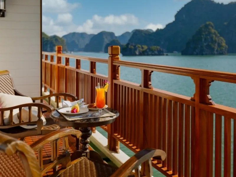 HERITAGE LINE YLANG CRUISE