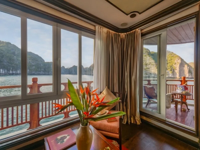 HERITAGE LINE YLANG CRUISE