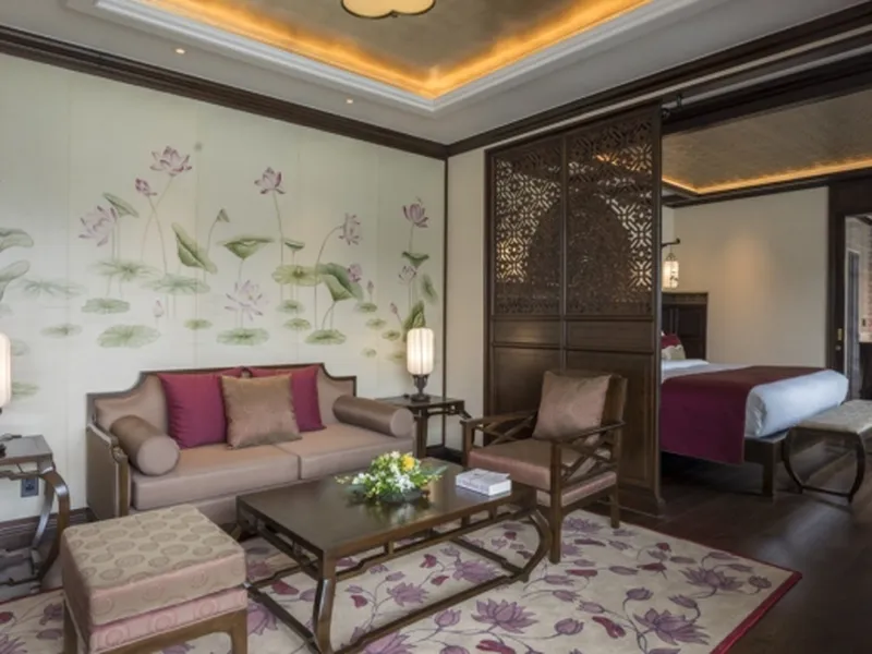 HERITAGE LINE YLANG CRUISE