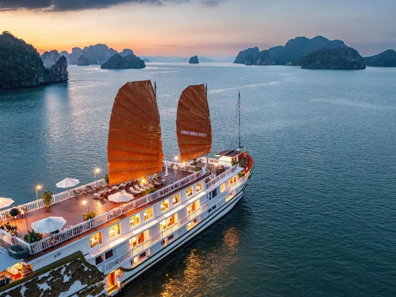 Du thuyền Indochine Premium - Hạ Long 3 ngày 2 đêm