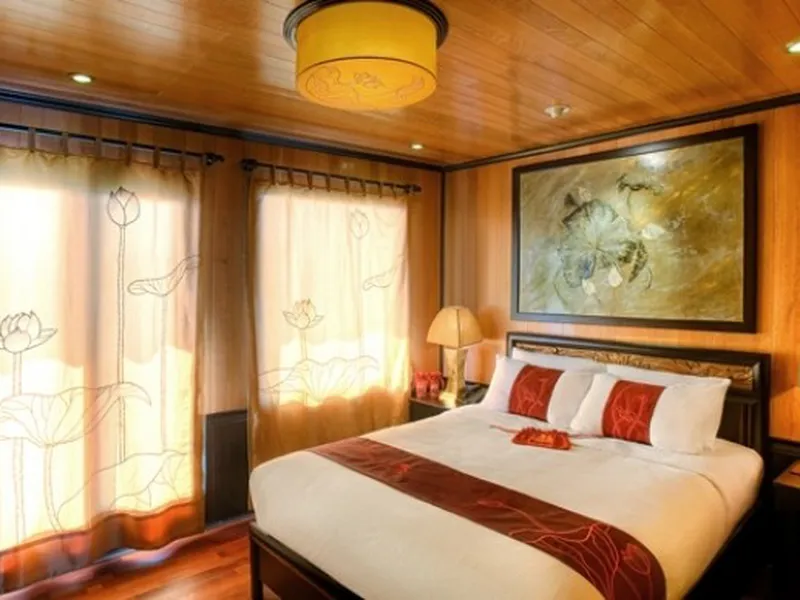 DU THUYỀN INDOCHINA SAILS