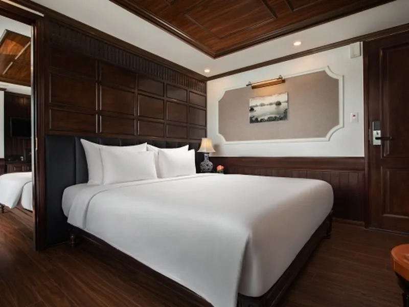 LA CASTA REGAL CRUISE