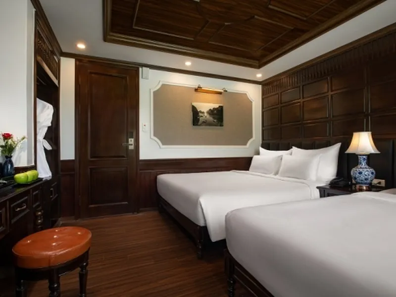 LA CASTA REGAL CRUISE