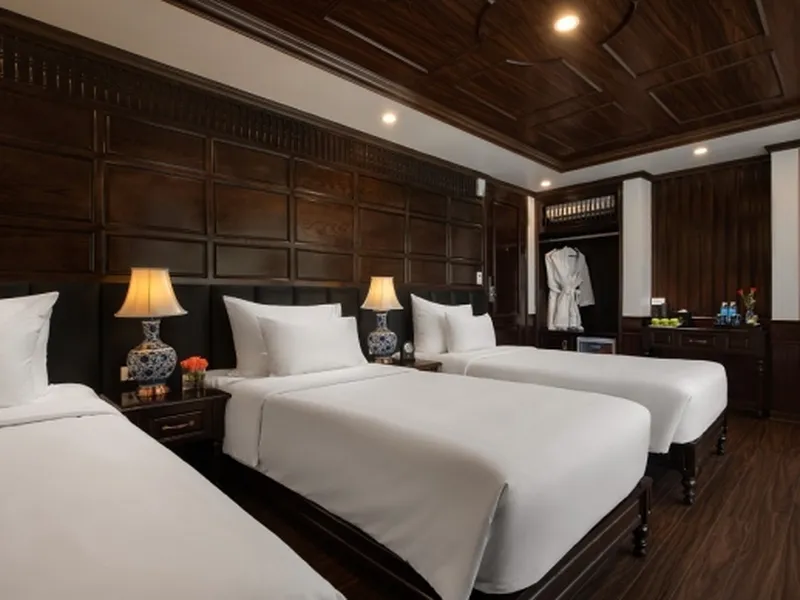 LA CASTA REGAL CRUISE