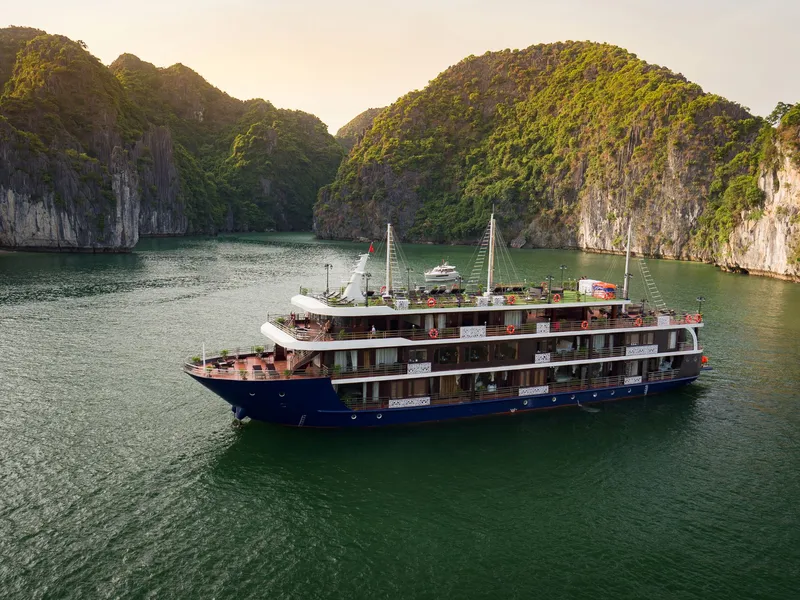 LA PANDORA CRUISES - HALONG 2 DAYS 1 NIGHT