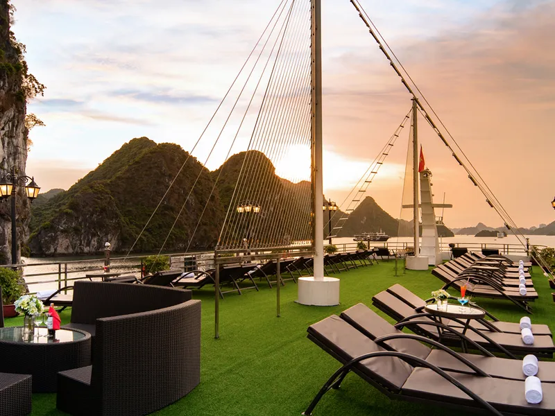 LA PANDORA CRUISES - HALONG 2 DAYS 1 NIGHT