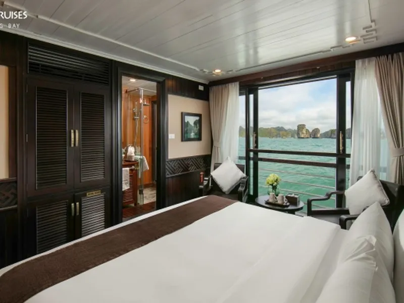 LILY CRUISE