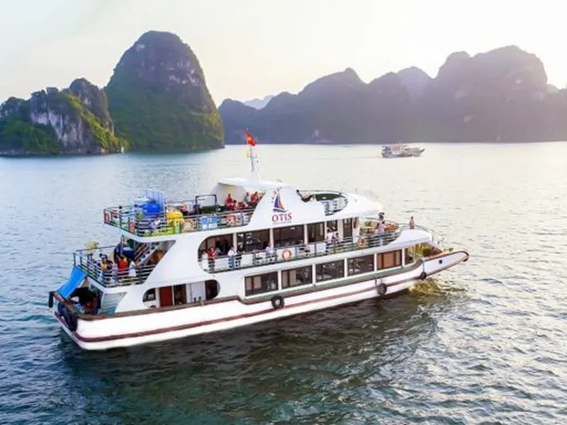 DU THUYỀN OTIS - DU LỊCH VỊNH HẠ LONG 1 NGÀY