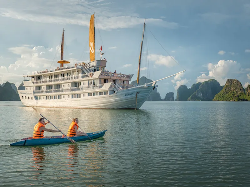 Paradise Sails - Ha Long 2 days 1 nights