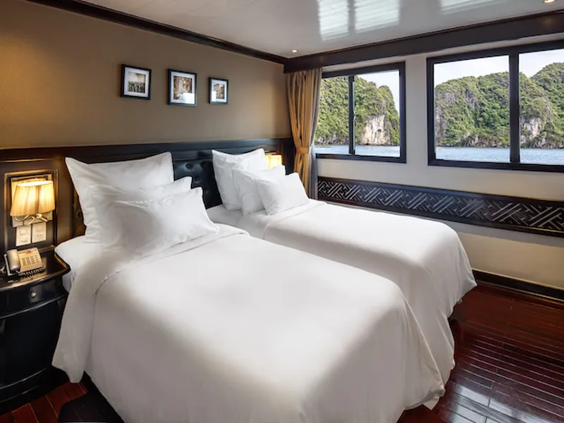 Paradise Sails - Ha Long 2 days 1 nights