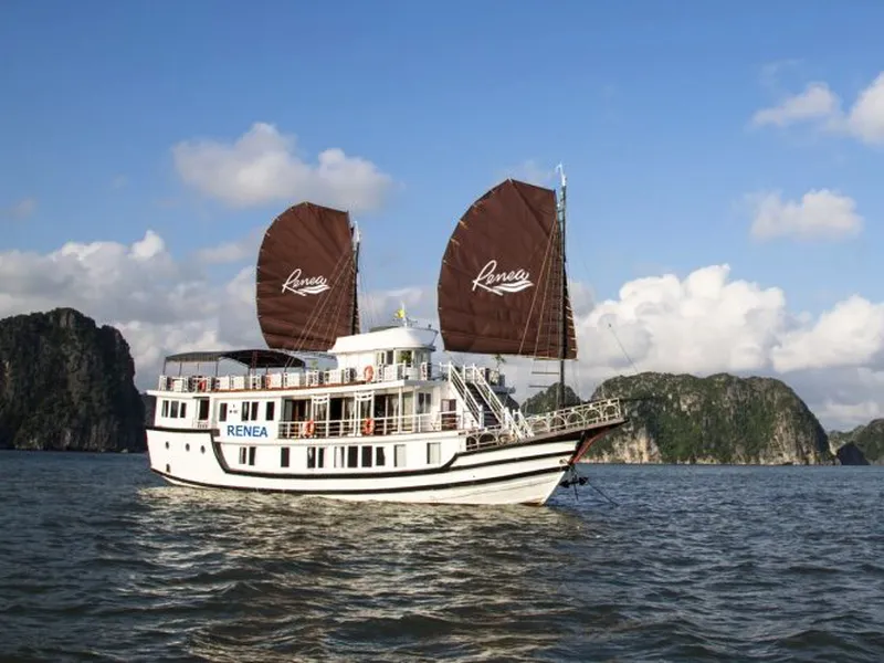 DU THUYỀN RENEA