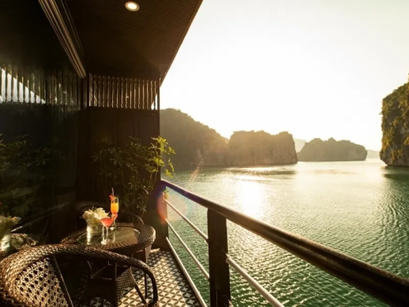 DU THUYỀN ROSY