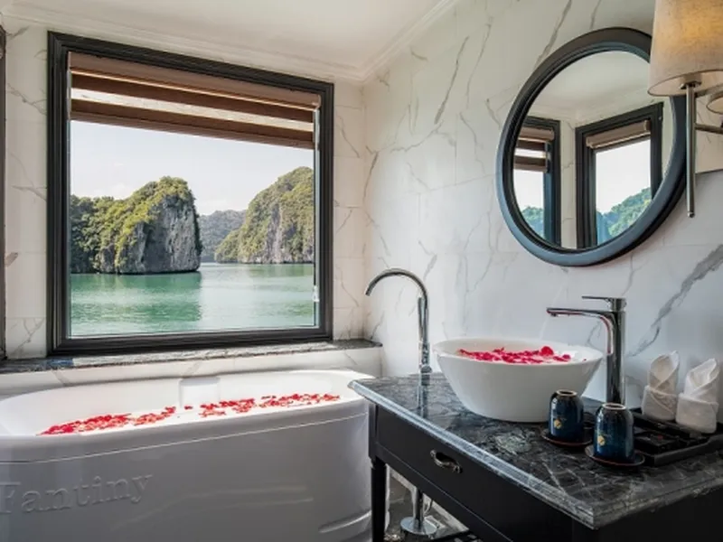 DU THUYỀN ROSY
