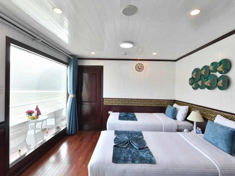SAPPHIRE CRUISE