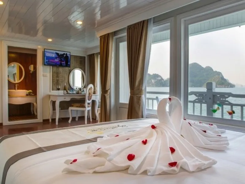 SIGNATURE ROYAL CRUISE