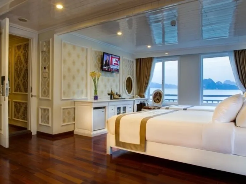 SIGNATURE ROYAL CRUISE