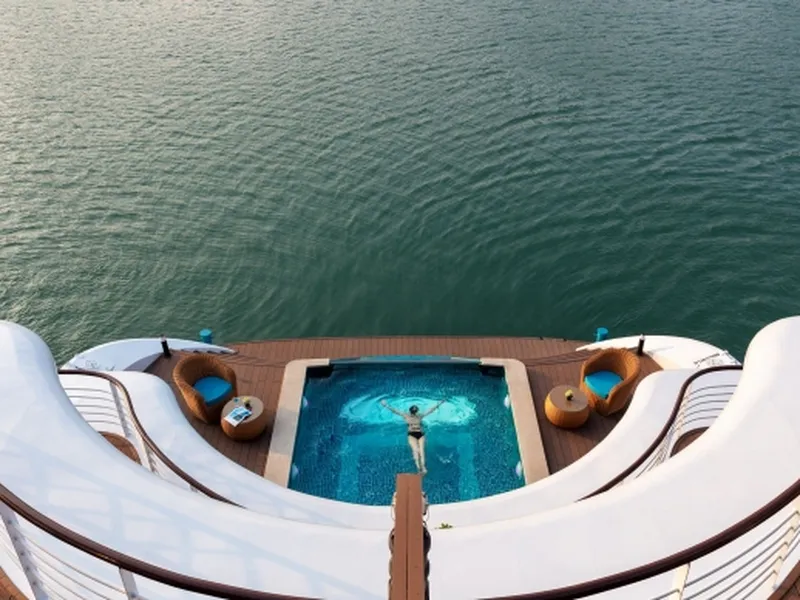 CAPELLA CRUISE