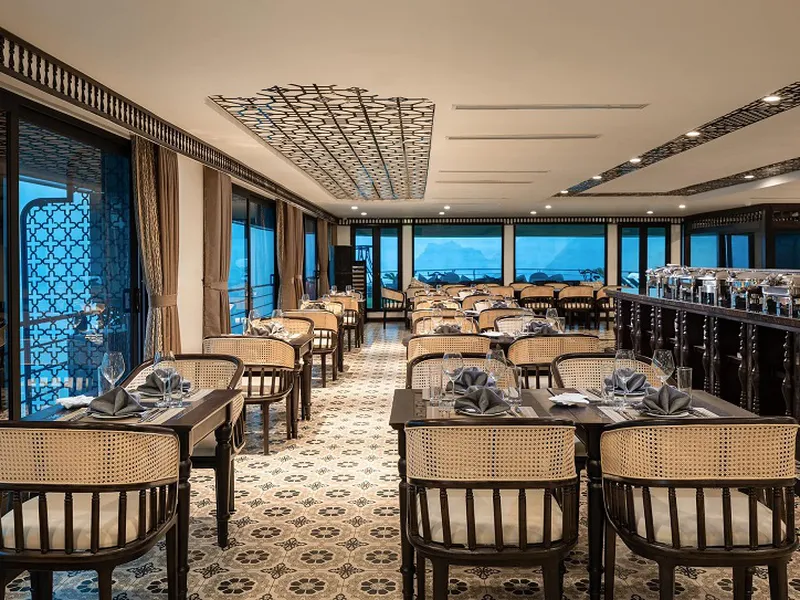 Venus Cruise -  Ha Long - Lan Ha Bay (2 Days 1 Night)