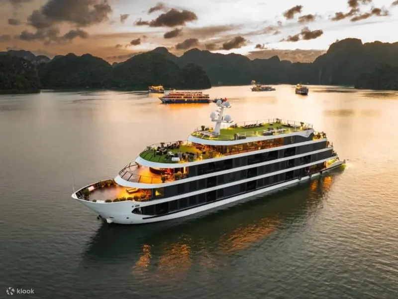Venus Cruise -  Ha Long - Lan Ha Bay (2 Days 1 Night)