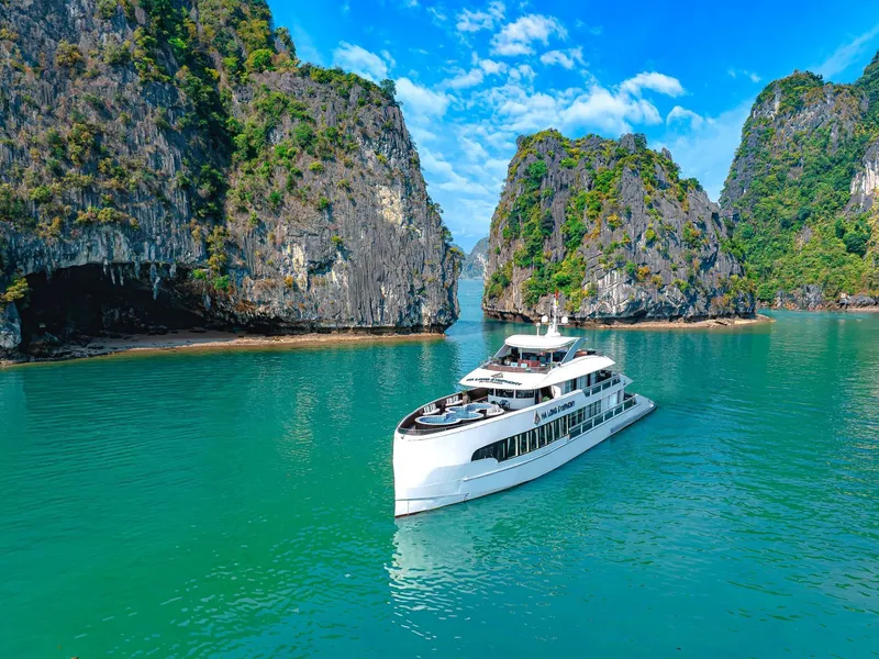 SYMPHONY DAY CRUISE