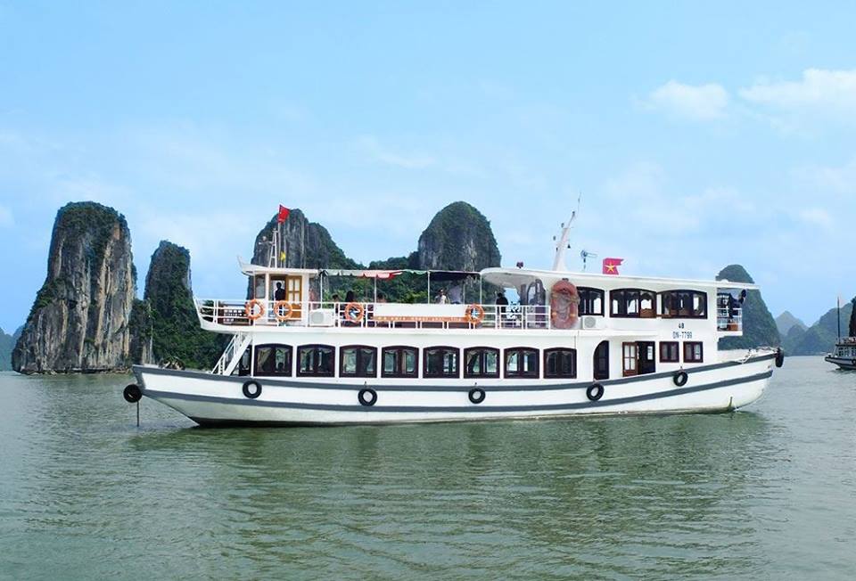 thuê-tàu-du-lịch-cát-bà thuê-tàu-du-lịch-cát-bà