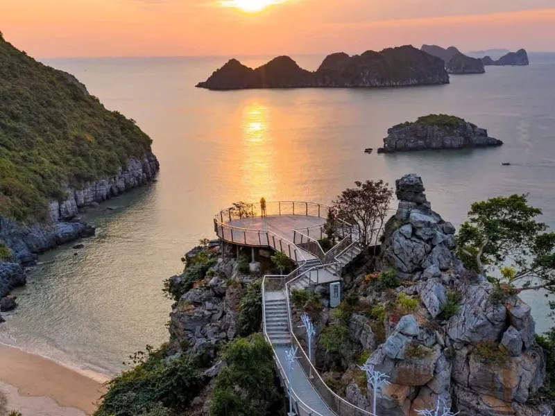  NGẮM BÌNH MINH VỊNH LAN HẠ - ĐẢO CÁT BÀ