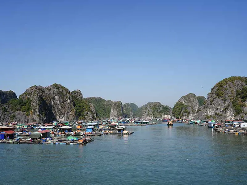 TWO DAYS - 1 NIGHT BOAT TRIP TO LAN HA -HA LONG  BAY