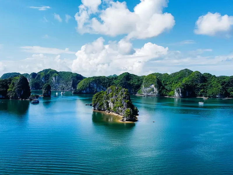 SKYWAY -  LAN HA BAY - VIET HAI ECO-VILLAGE (01 DAY)