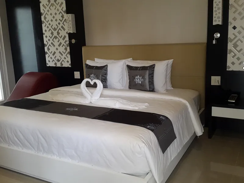SUPERIOR SINGLE ROOM