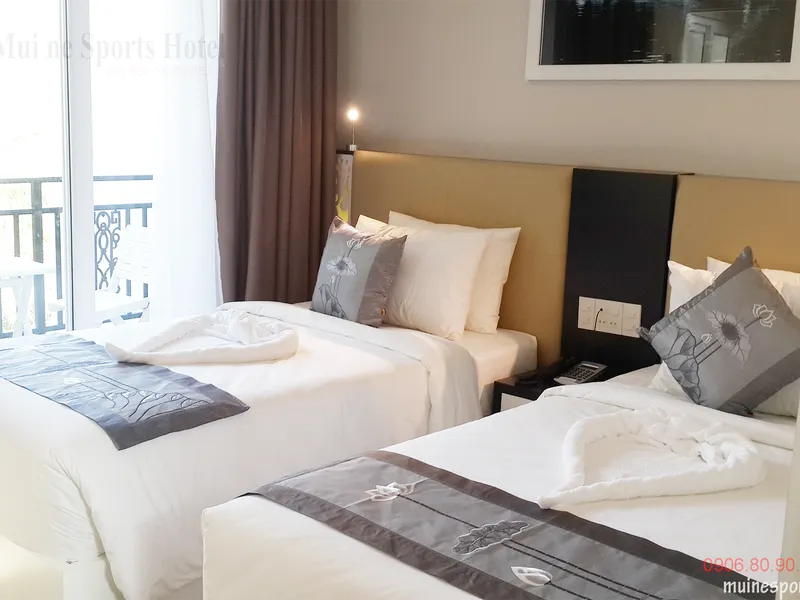 DELUXE  TWIN ROOM