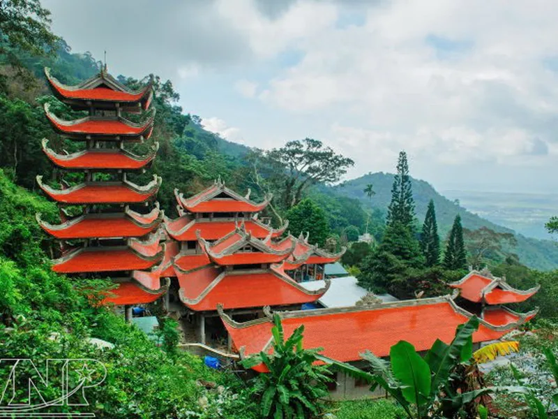 TOUR NÚI TÀ CÚ