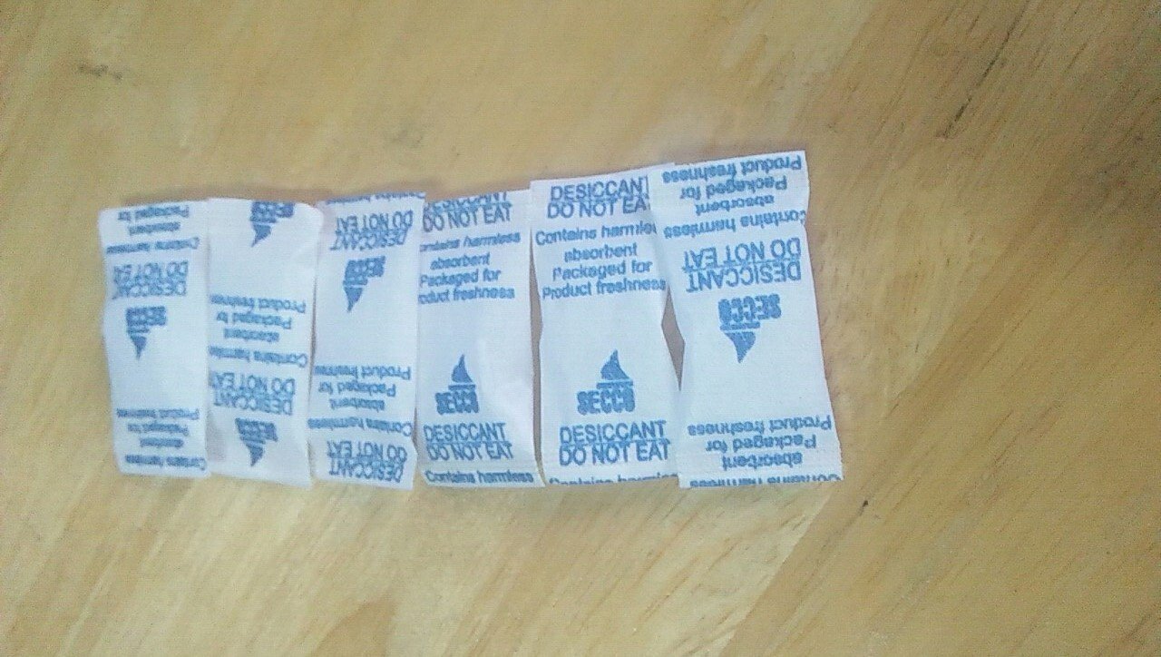 gói hút ẩm không chỉ đóng vai trò là đối tác đa nhiệm đối với cuộc sống hàng ngày mà còn là vị cứu tinh quan trọng trong việc bảo vệ sức khỏe