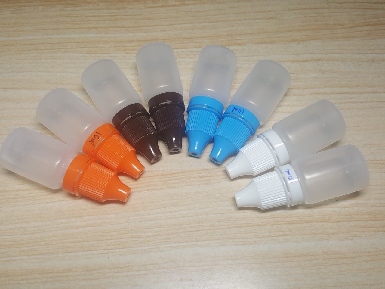 Bán lọ nhựa nhỏ 10ml