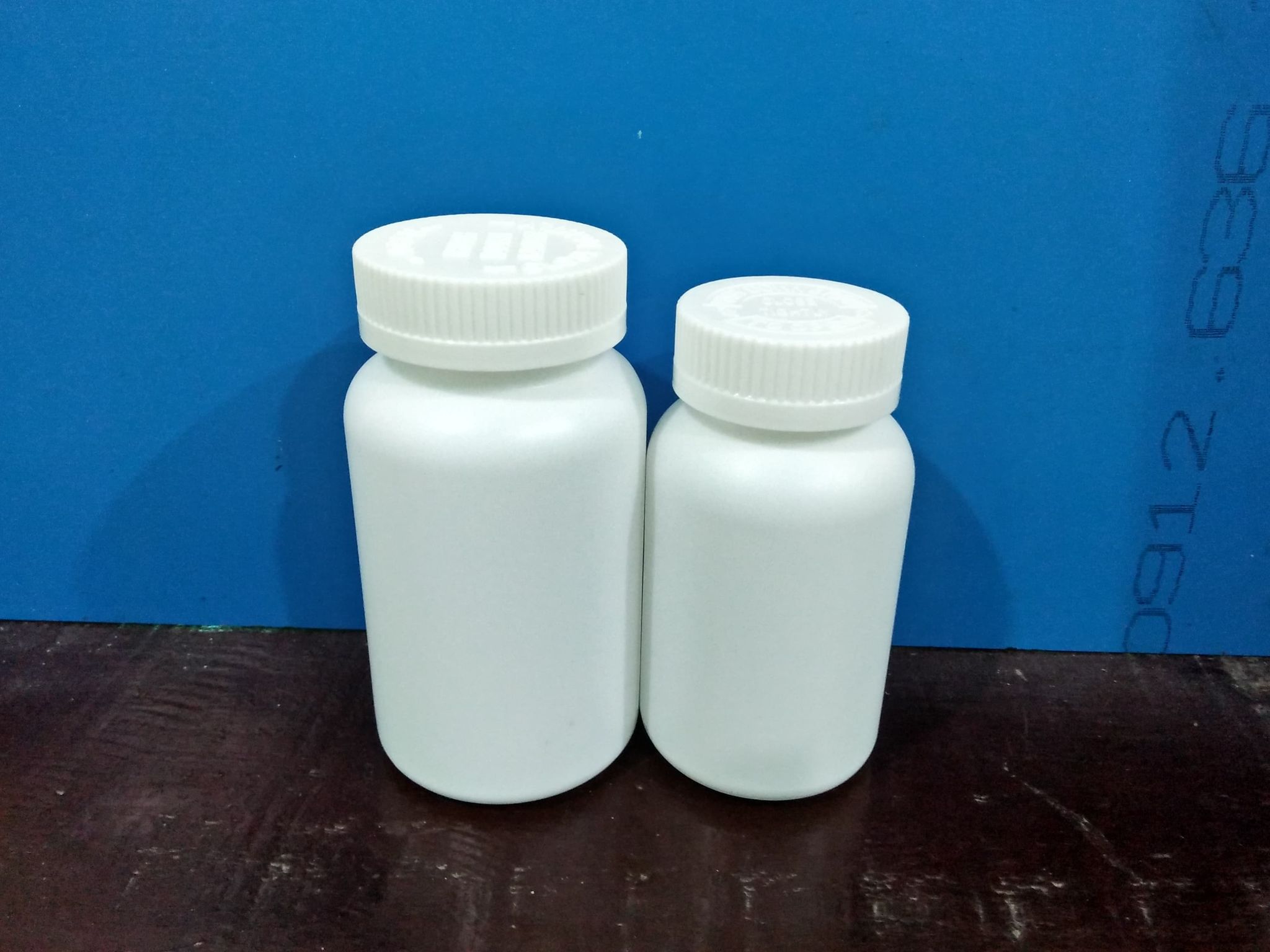 Chai nhựa đựng thuốc 225ml và 150ml