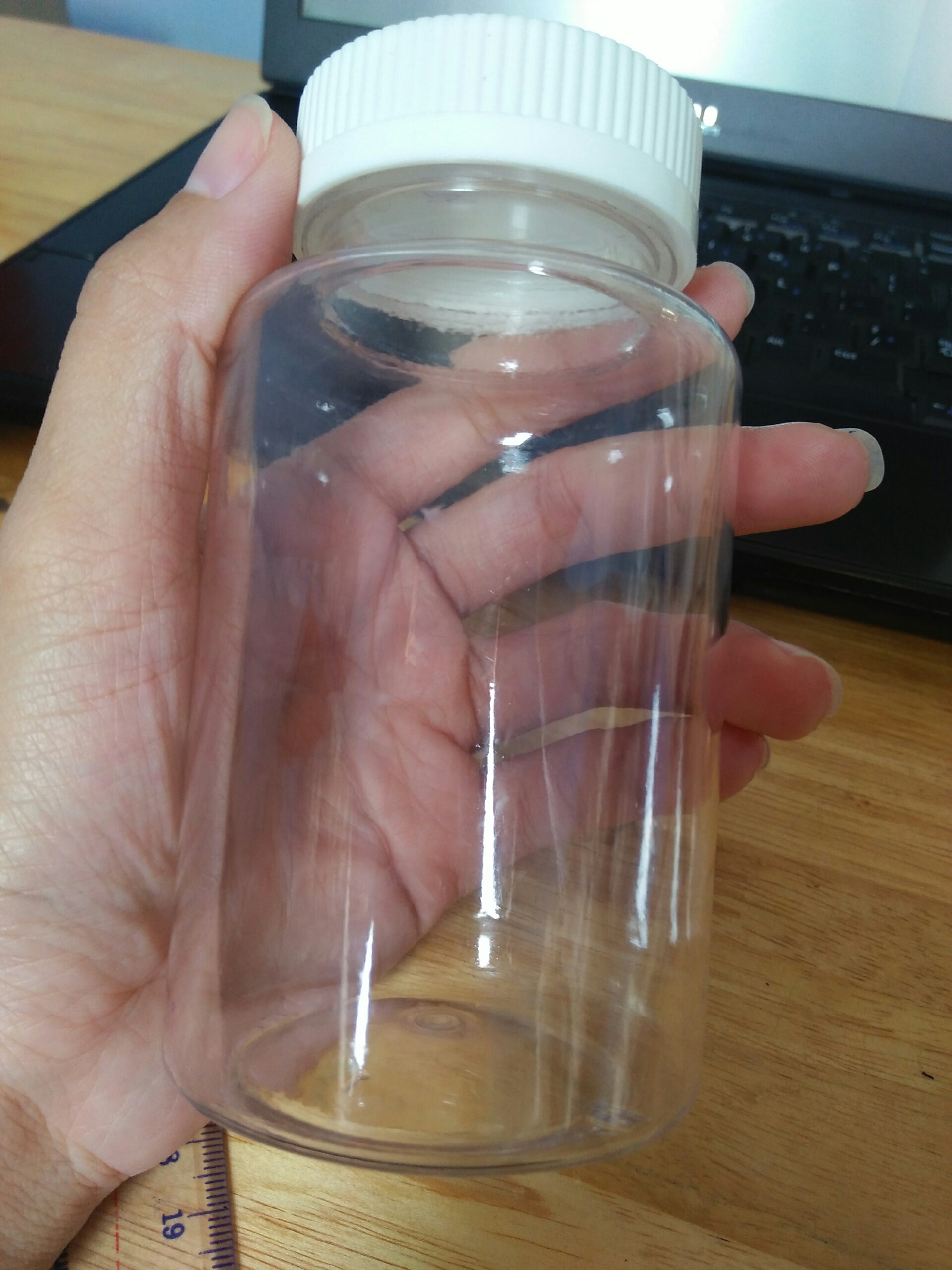 Chai nhựa đựng dược phẩm chất liệu nhựa pet đạt chuẩn Bộ Y tế