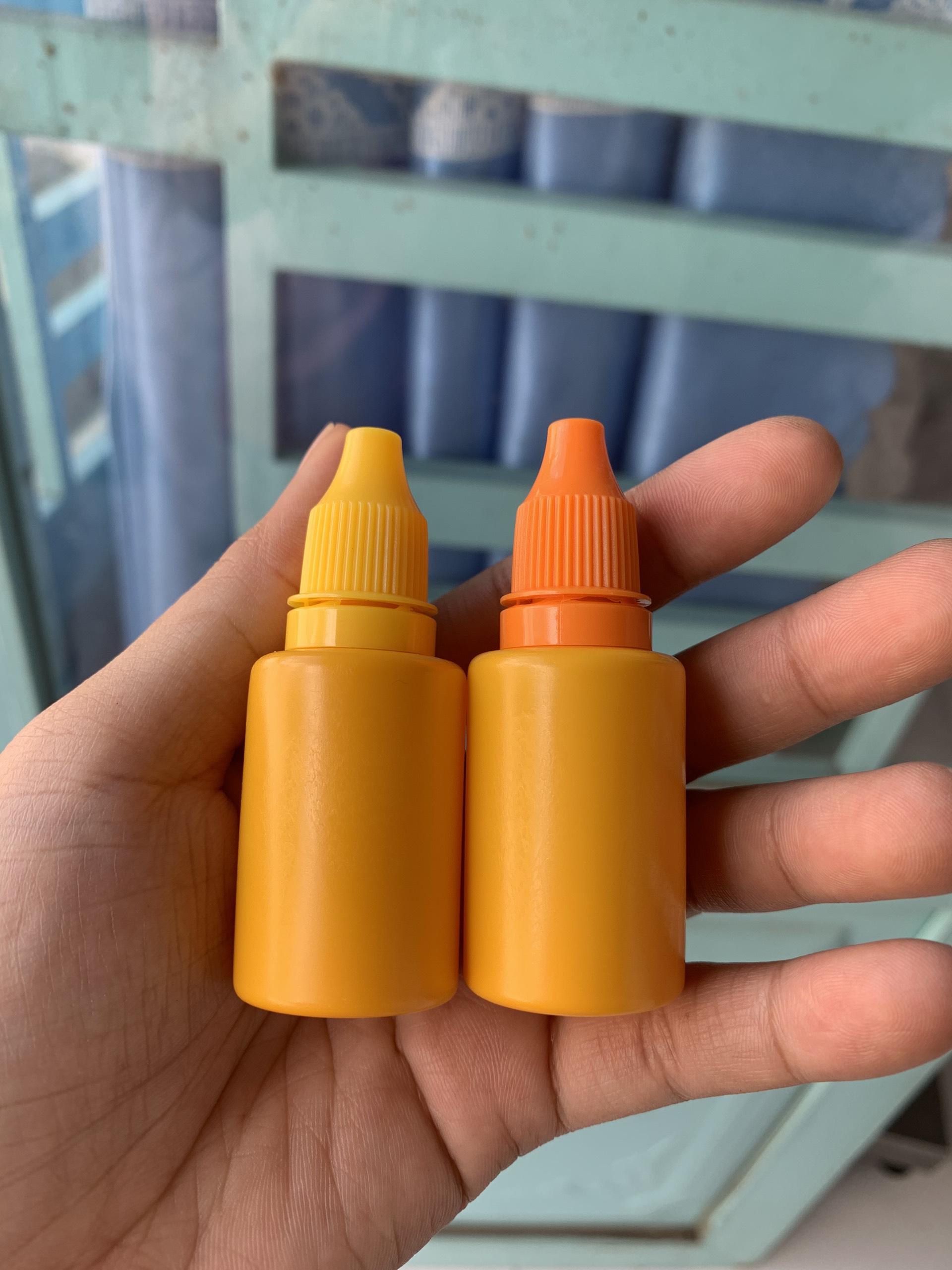 Chai nhựa nhỏ mắt 20ml Thân Vàng Povidone