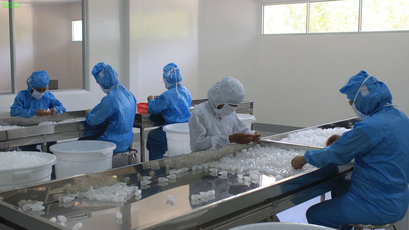 Dây Chuyển sản xuất chai lọ nhựa 10ml tại nhà máy Công Ty