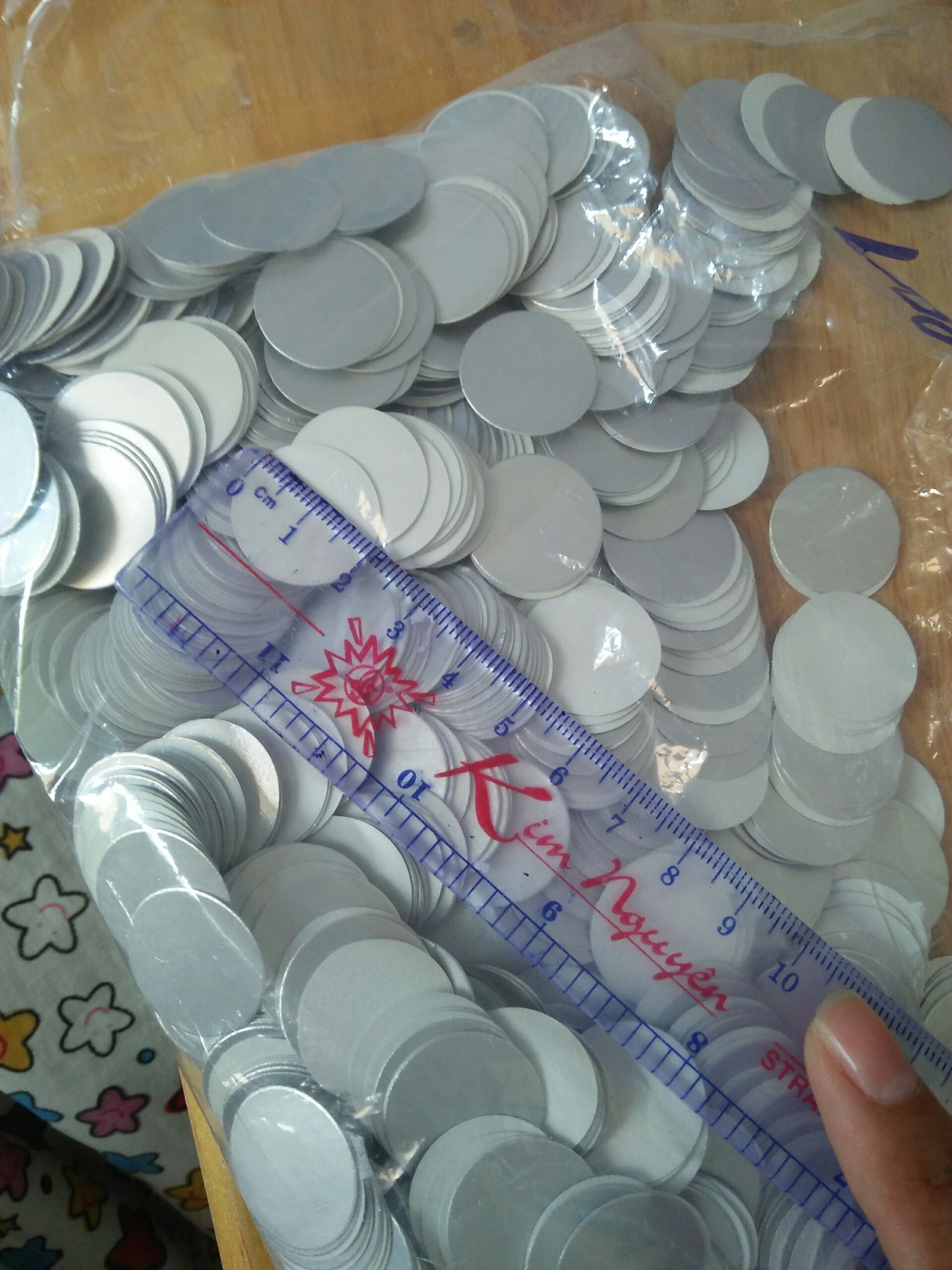 Màng Seal gia nhiệt có phủ 1 lớp giấy đế Nhôm có khả năng chống thấm nước