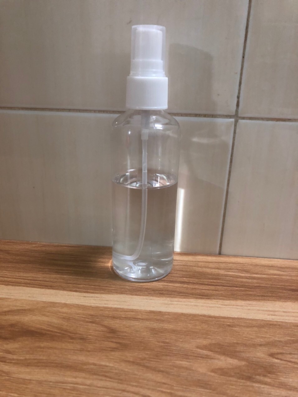 Vỏ chai xịt 100ml Thân Trong suốt