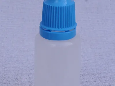 CHAI NHỰA NHỎ MẮT 15ML với các phụ tùng được thiết kế phù hợp cho thuốc nhỏ mắt dạng lỏng