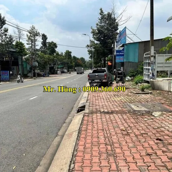 MUA ĐÂT NỀN DĨ AN? Chính chủ cần bán lô đất giá rẻ - diện tích : 100 m2 , Thổ cư :  70m2 tại  mặt tiền Bùi Thị Xuân, Tân Bình, Thành phố Dĩ An, Bình dương.