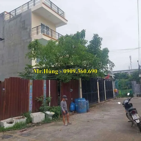 Đất bán dĩ an bình dương? Chính chủ cần tiền bán lô đất tại Phường Đông Hòa, Dĩ an Bình dương - Điện tích : 5,9x51,6=304 m2 – Thổ cư : 283m2