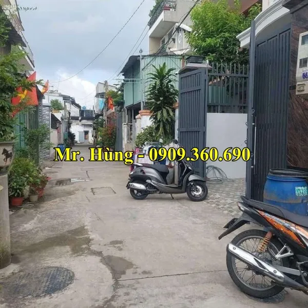 MUA ĐẤT DĨ AN? Chính chủ bán lô đất tại Ngô Thị Nhậm – Trung tâm hành chính Dĩ an, Bình dương. - Diện tích : 5,8x19,1=109 m2 – Thổ cư : 79 m2.