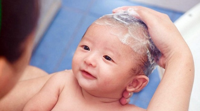 Mẹ có lo lắng sữa tắm nào tốt cho trẻ sơ sinh? Mẹ có lo lắng sữa tắm nào tốt cho trẻ sơ sinh?